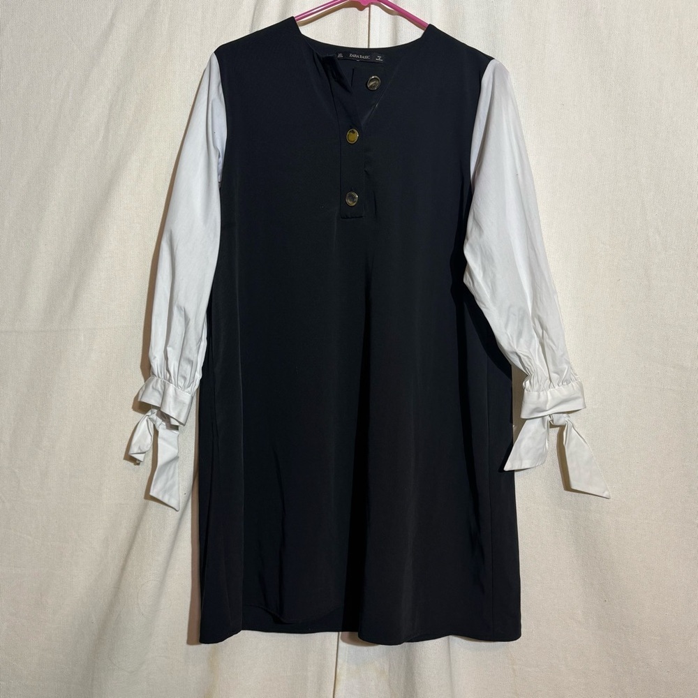 Zara // White balloon sleeve black shift dress size large ap2